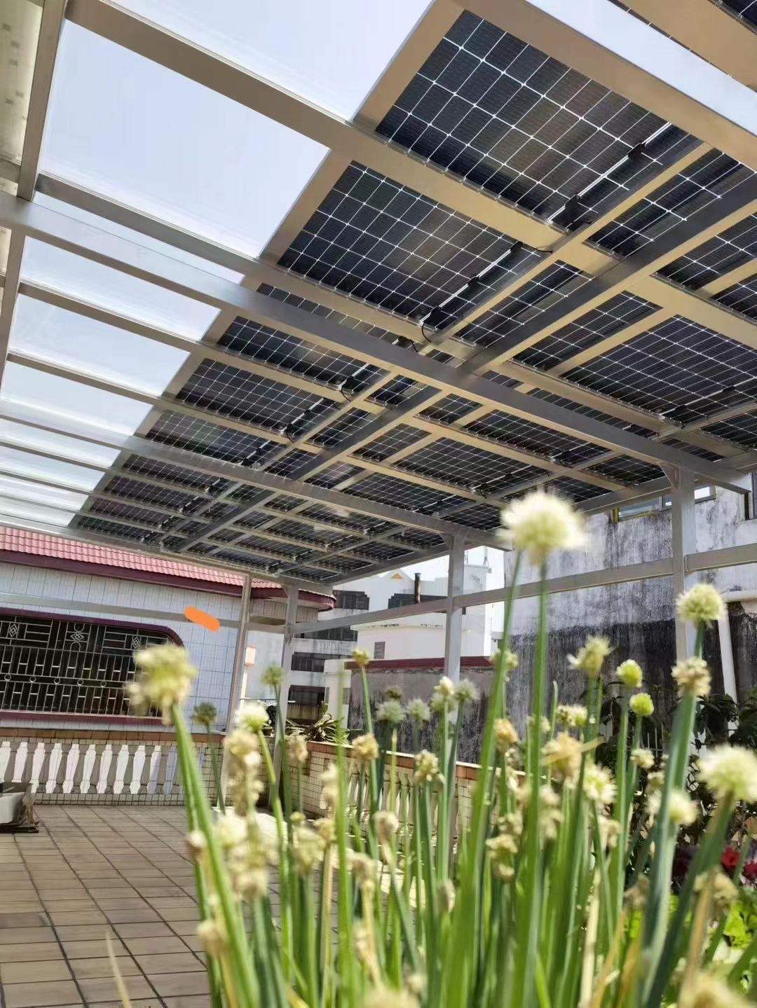 定州别墅家用屋顶太阳能发电系统安装